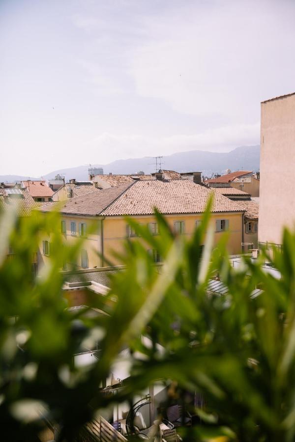 Апартаменты Duplex Avec Terrasse - Hyper-Centre De Тулон Экстерьер фото
